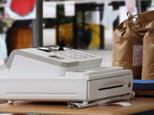 【悲報】アマゾンゴーが現金支払い可能に…！